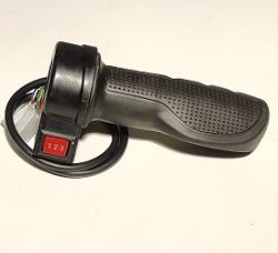 e-Scooter: Kaasukahva