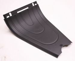 Kruiser Long Range: Jalkatilan etuosan muovisuojus