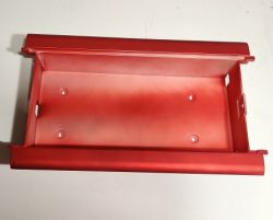 Kruiser Heritage: Akkukotelon pohja punainen